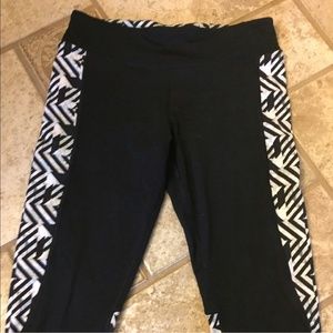 Nike/Hurley Capri workout leggings